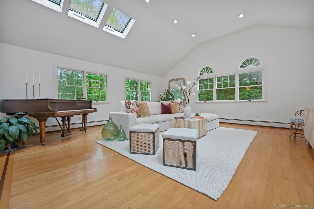32 Jeffrey Road