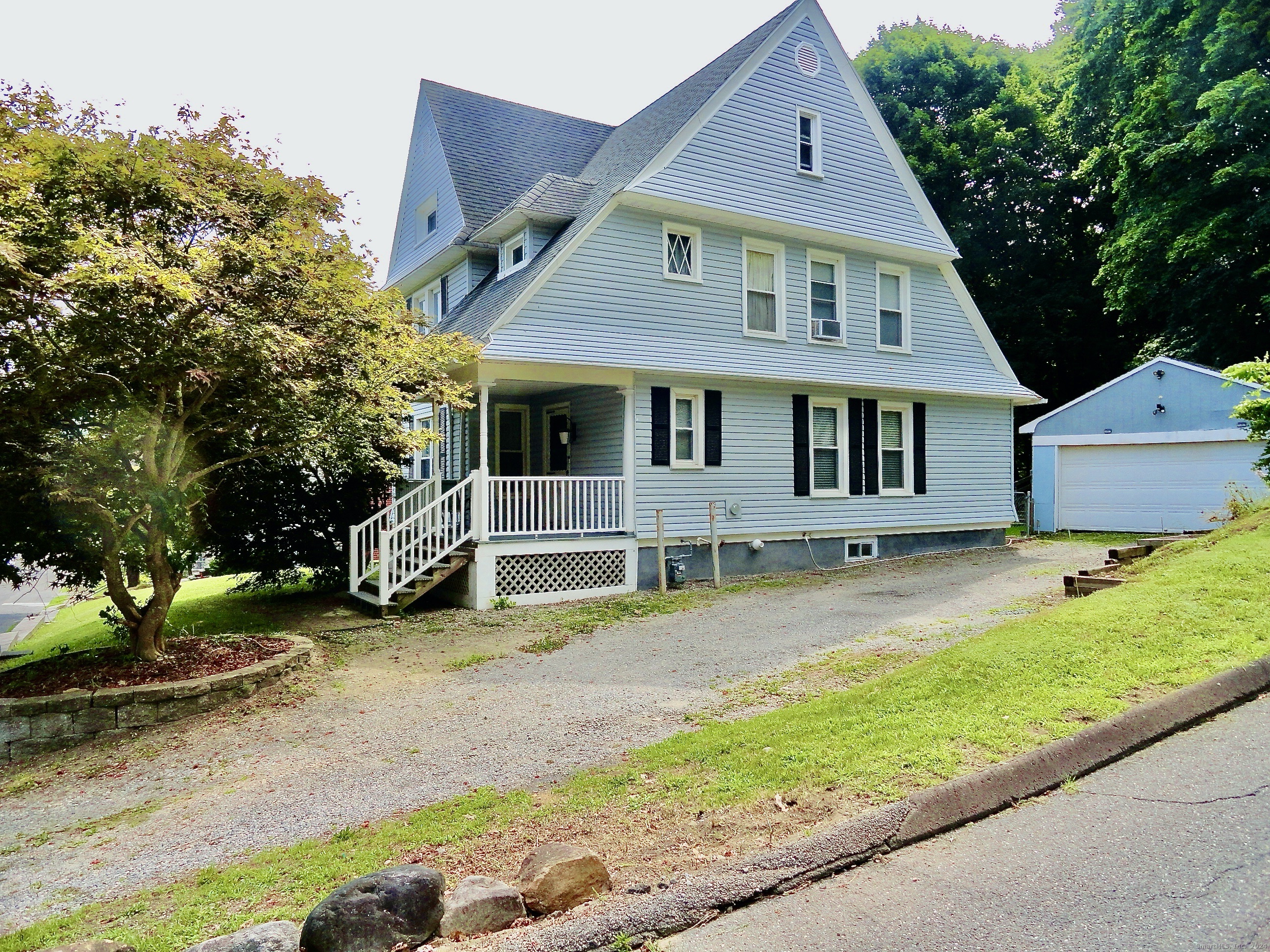31 Cottage Street