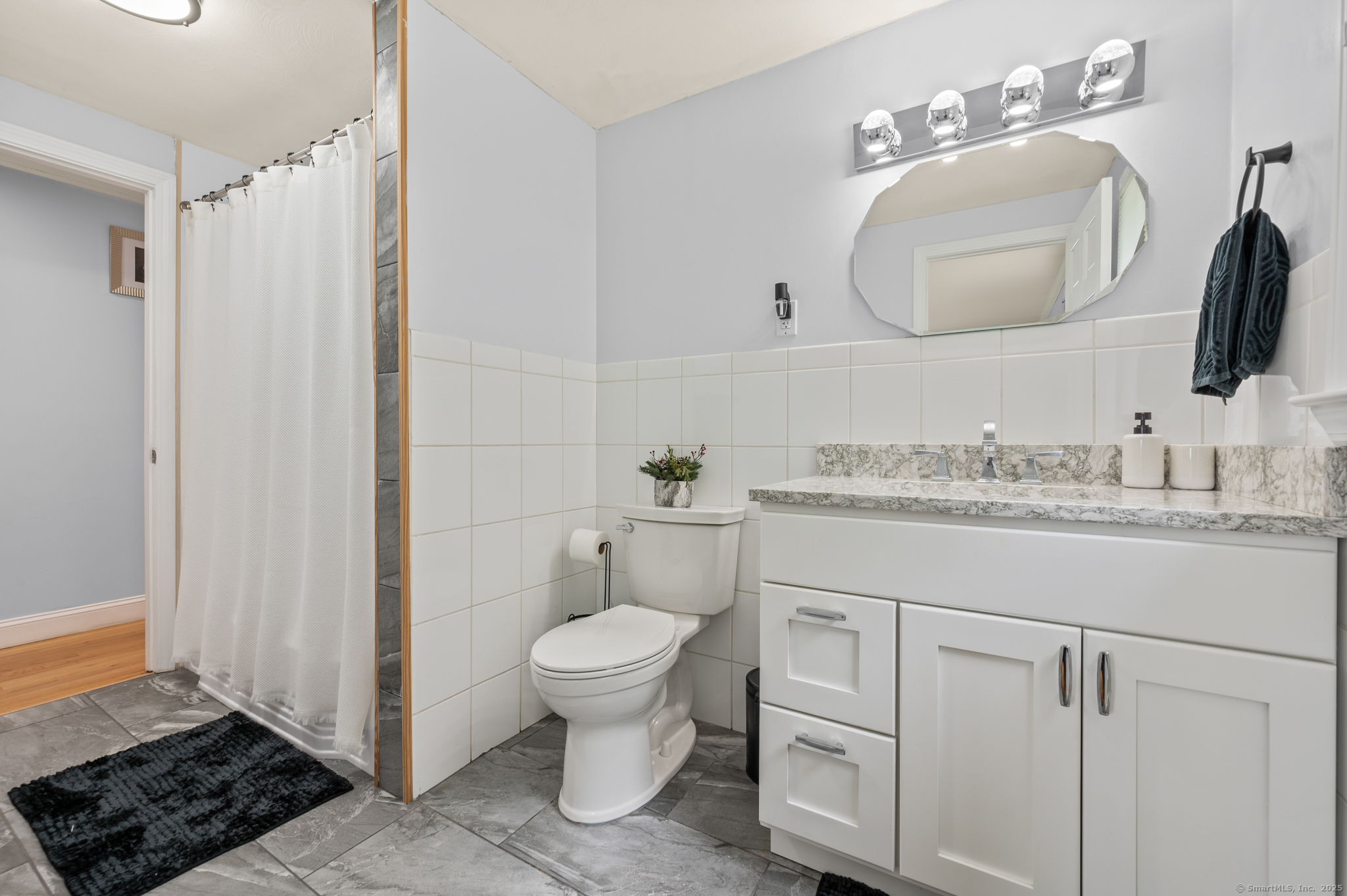 283 Hillcrest Avenue, Newington, Connecticut image 14