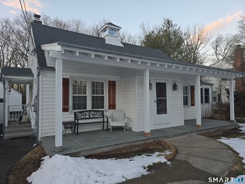 Photo of 276 Dunnlea Road, Fairfield, CT 06824 (MLS # 24148272)