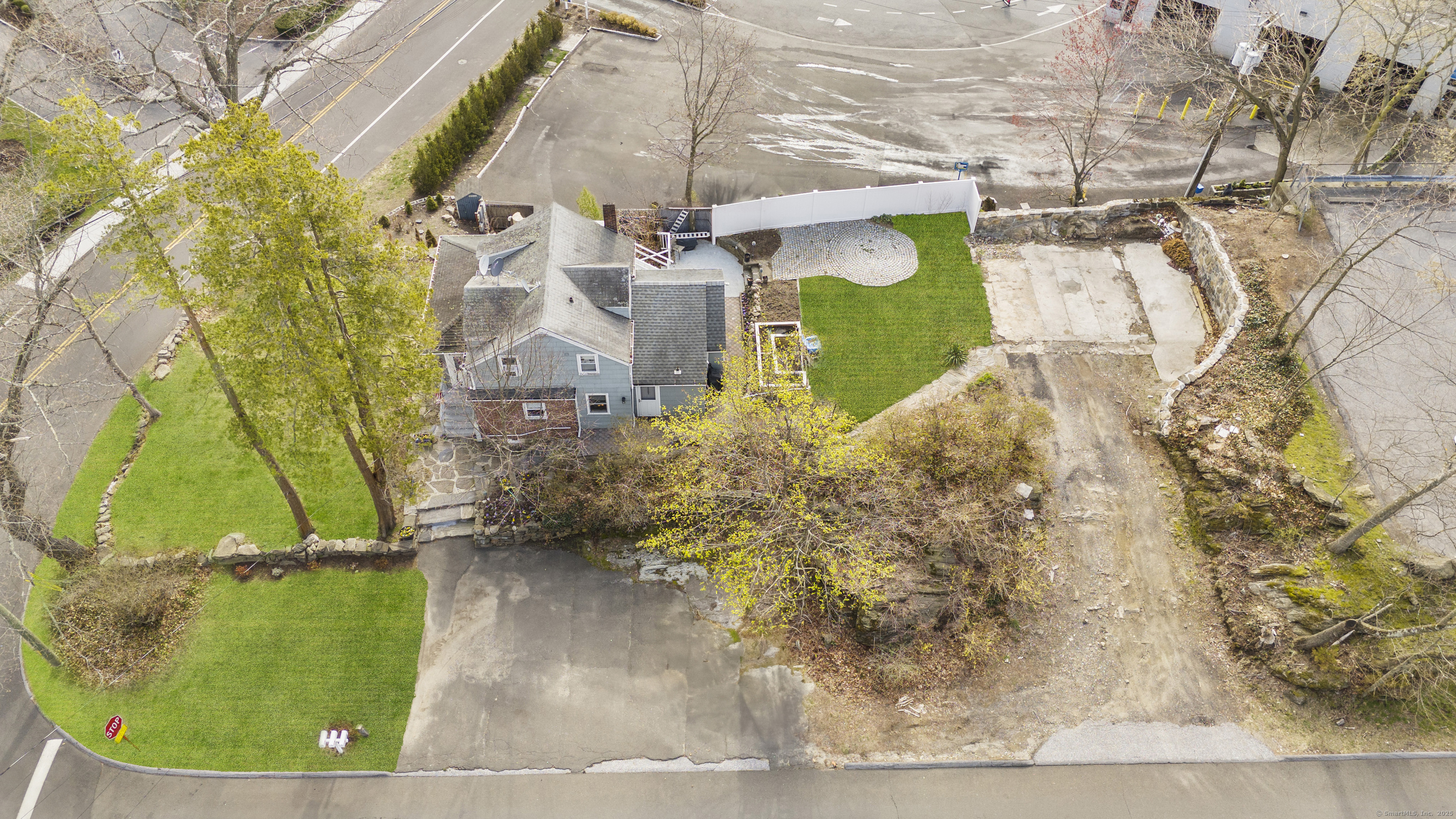 19 Weaver Street, Greenwich, Connecticut image 7