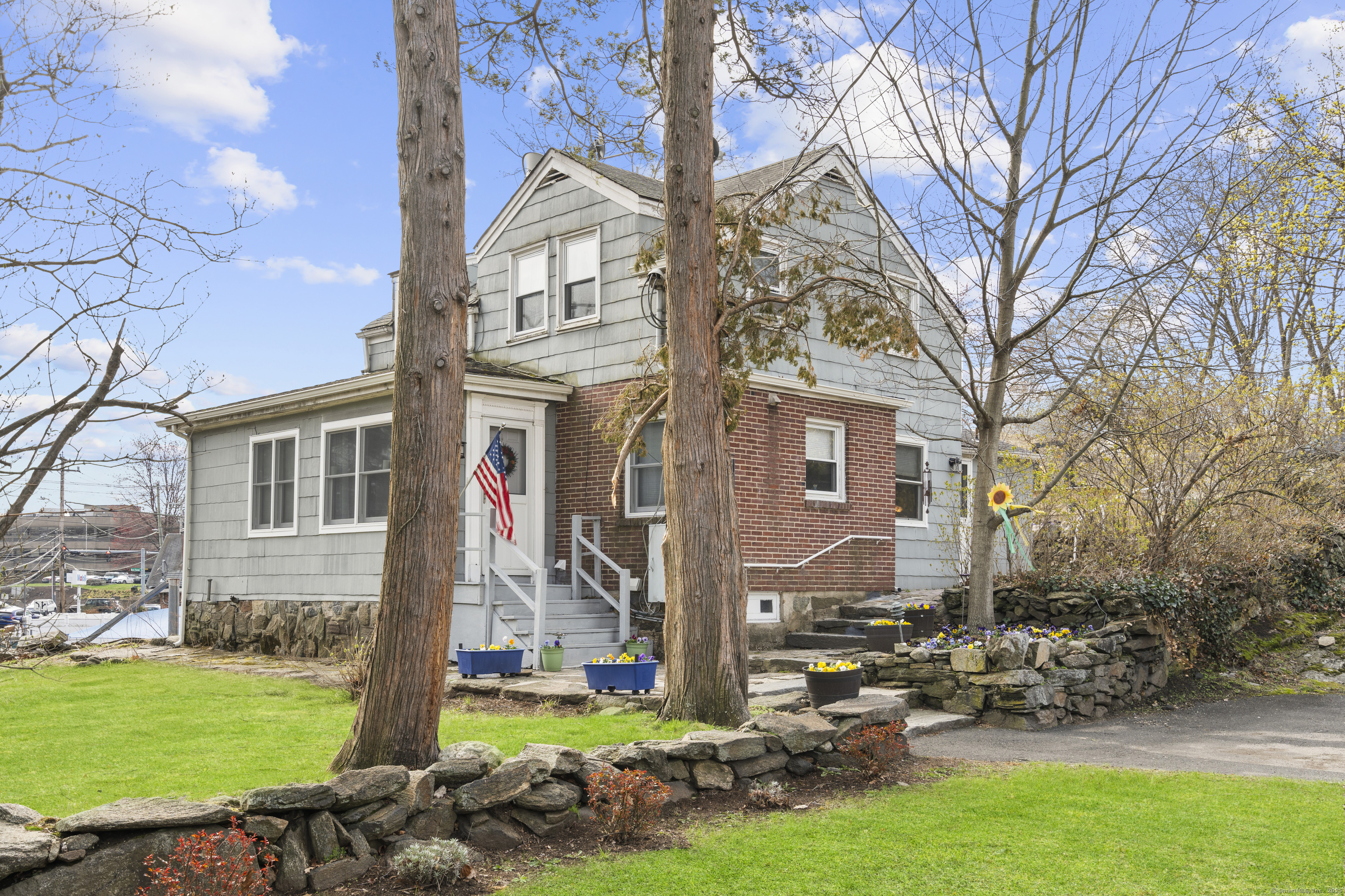 19 Weaver Street, Greenwich, Connecticut image 4