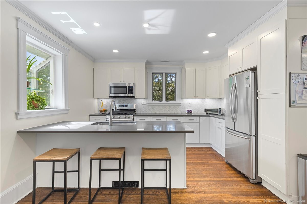 203 Ridgewood Avenue, Hamden, Connecticut image 9