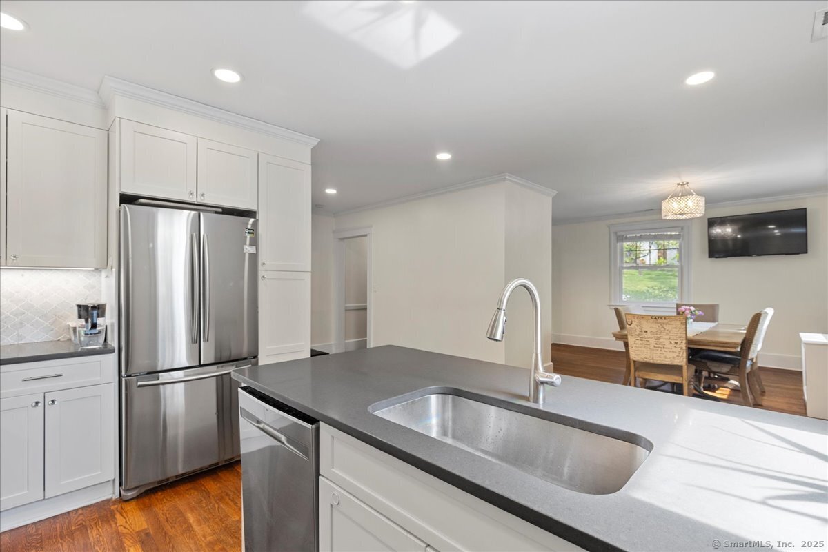 203 Ridgewood Avenue, Hamden, Connecticut image 11