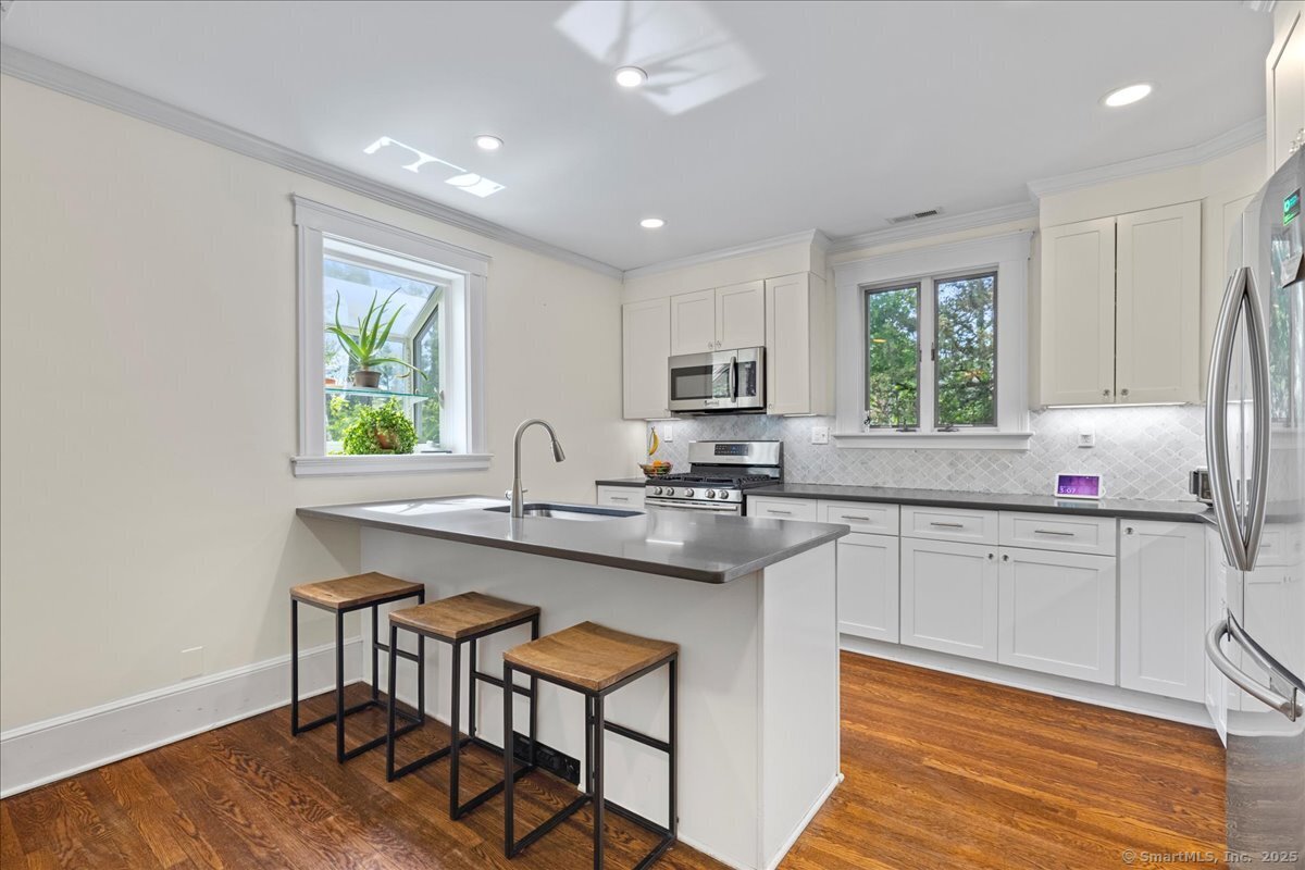 203 Ridgewood Avenue, Hamden, Connecticut image 10