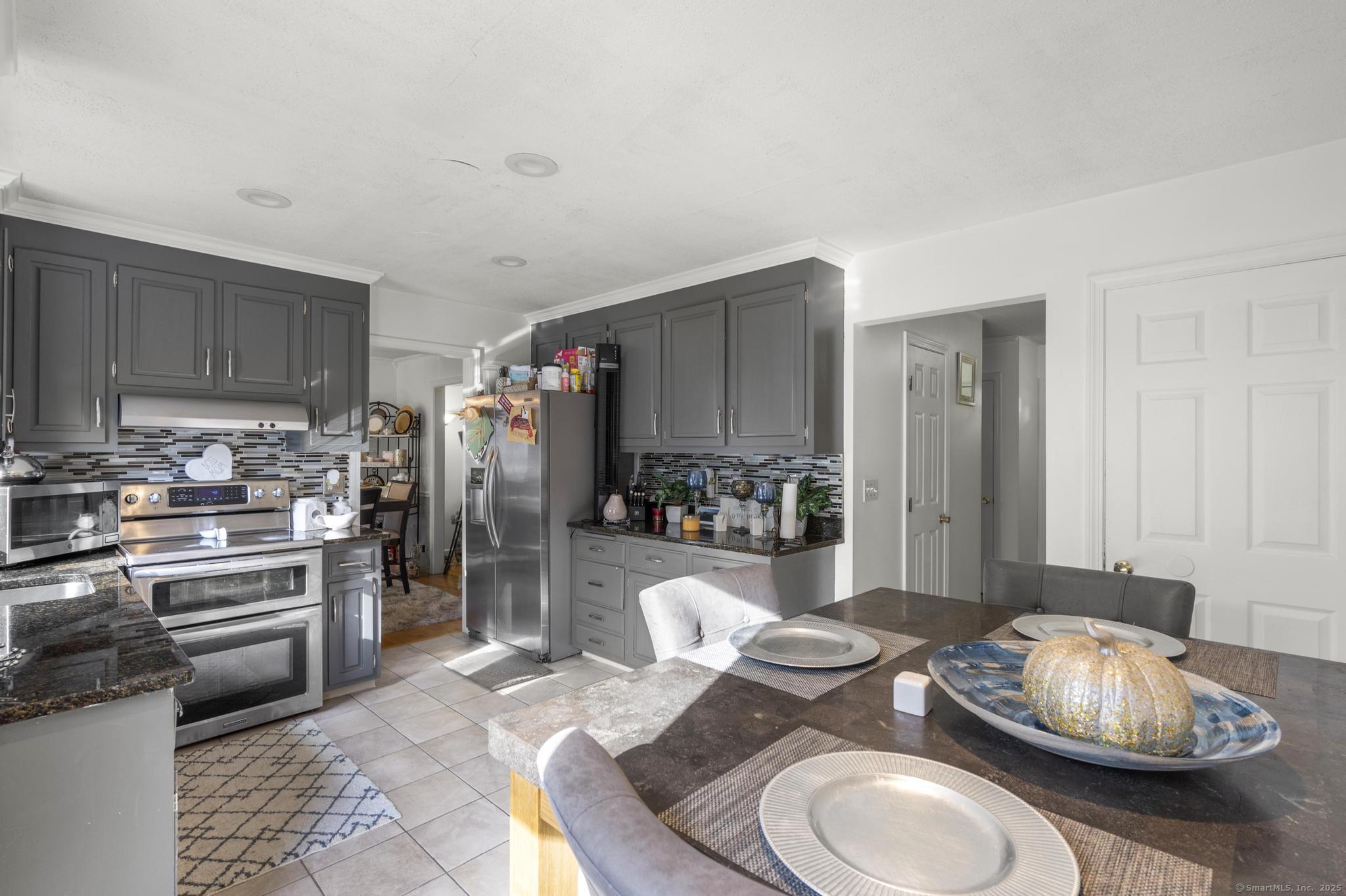 51 Yorkshire Lane, Windsor, Connecticut image 19
