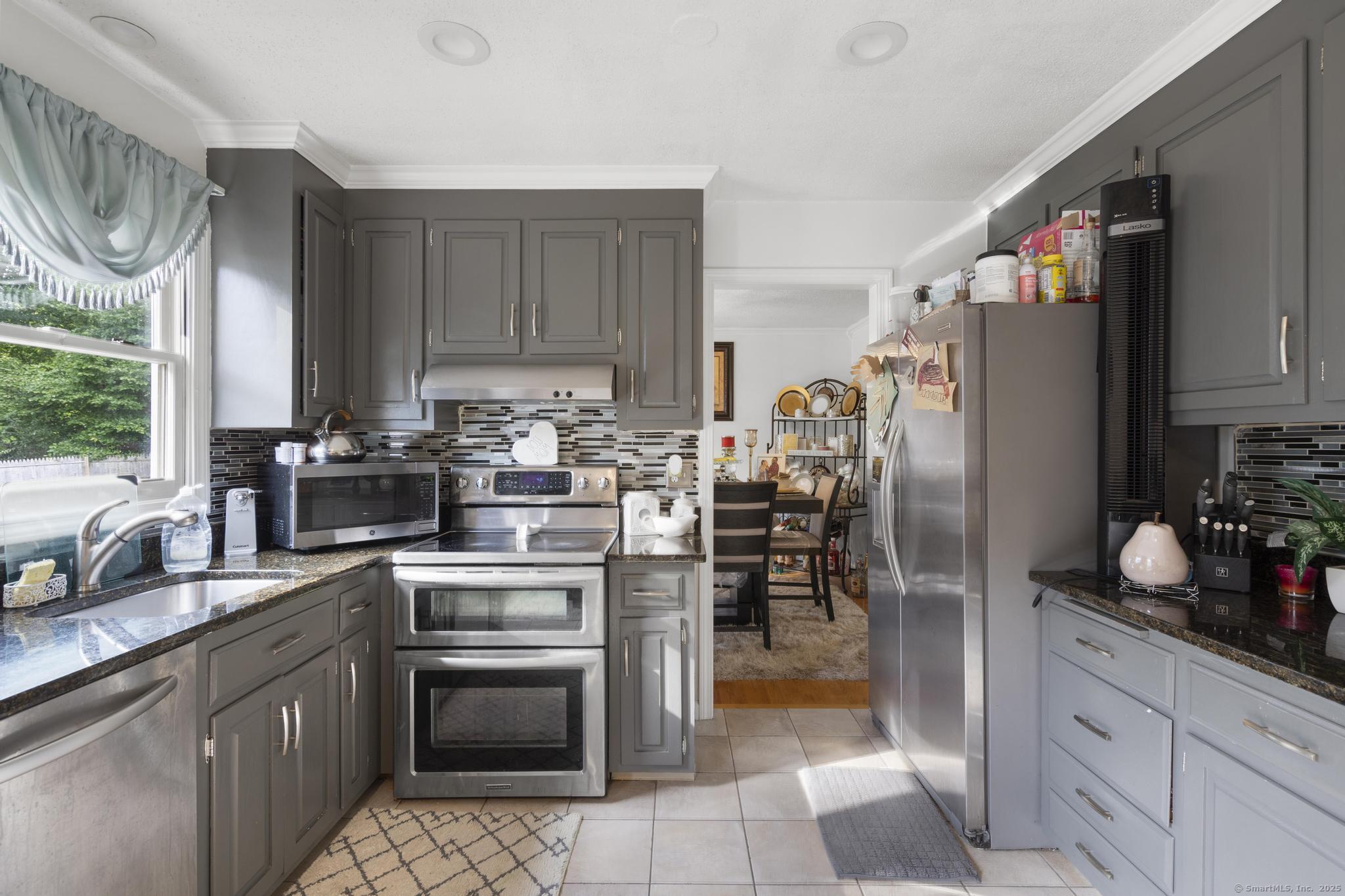 51 Yorkshire Lane, Windsor, Connecticut image 16