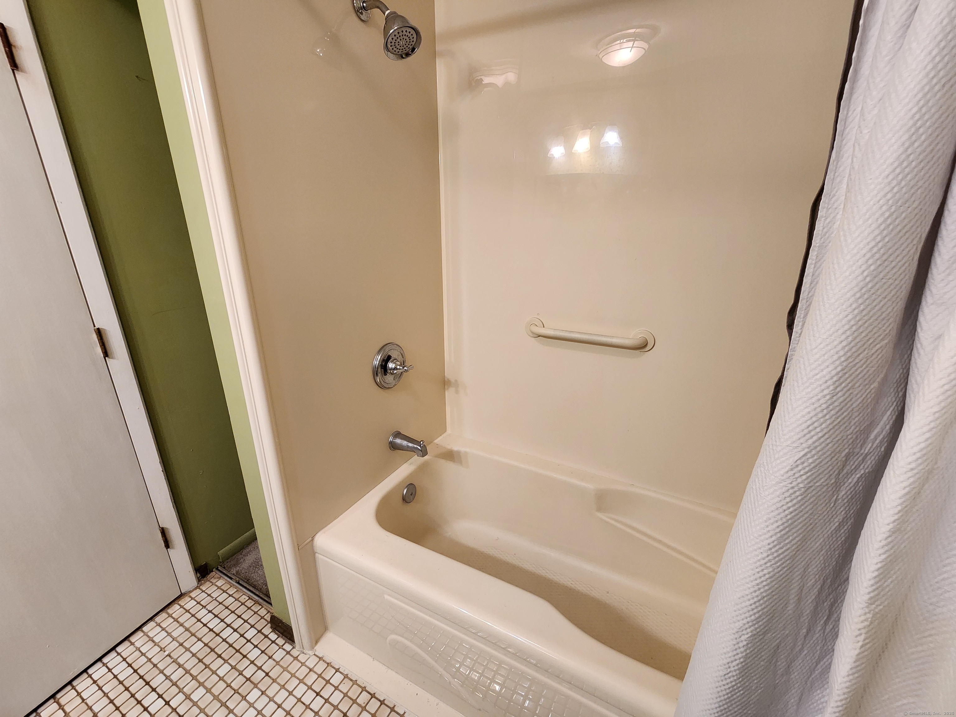 189 Kaynor Drive #APT C, Waterbury, Connecticut image 8