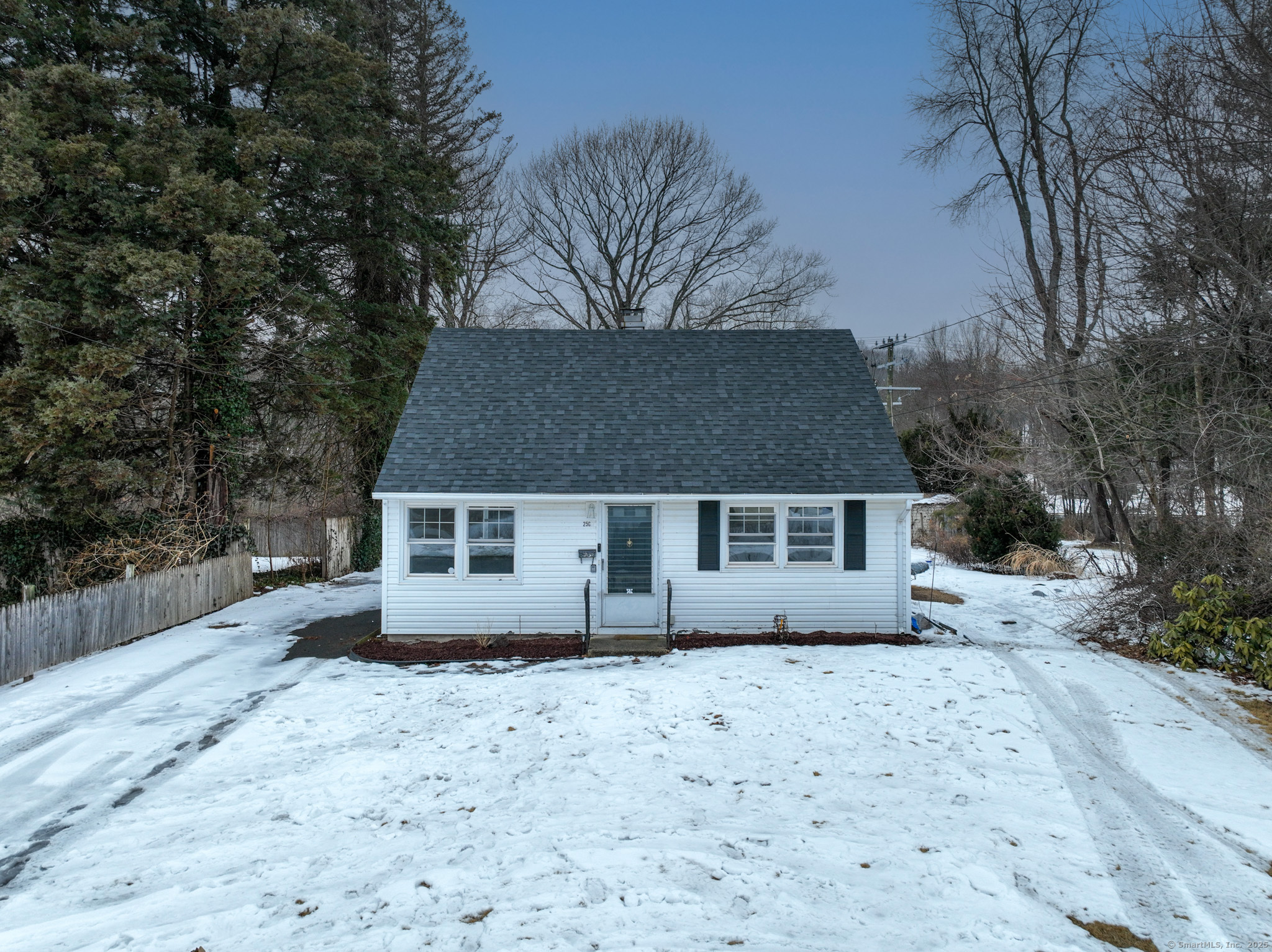 Property for Sale at Glen Hills Road, Meriden, Connecticut - Bedrooms: 2 
Bathrooms: 1 
Rooms: 3  - $269,900