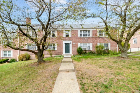 Condo For Rent - 1046 E Main Street #4<br/> Stamford, CT 06902