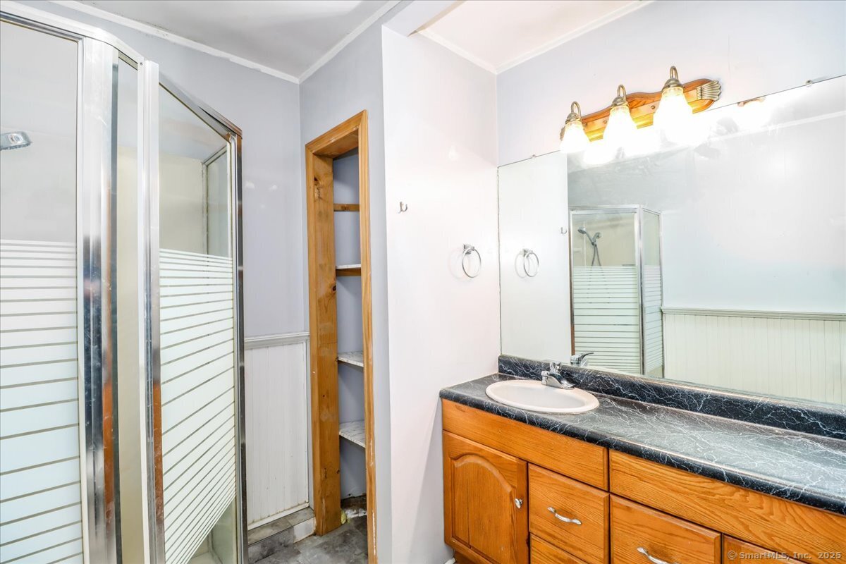 18 Sky Edge Drive, Bethel, Connecticut image 37