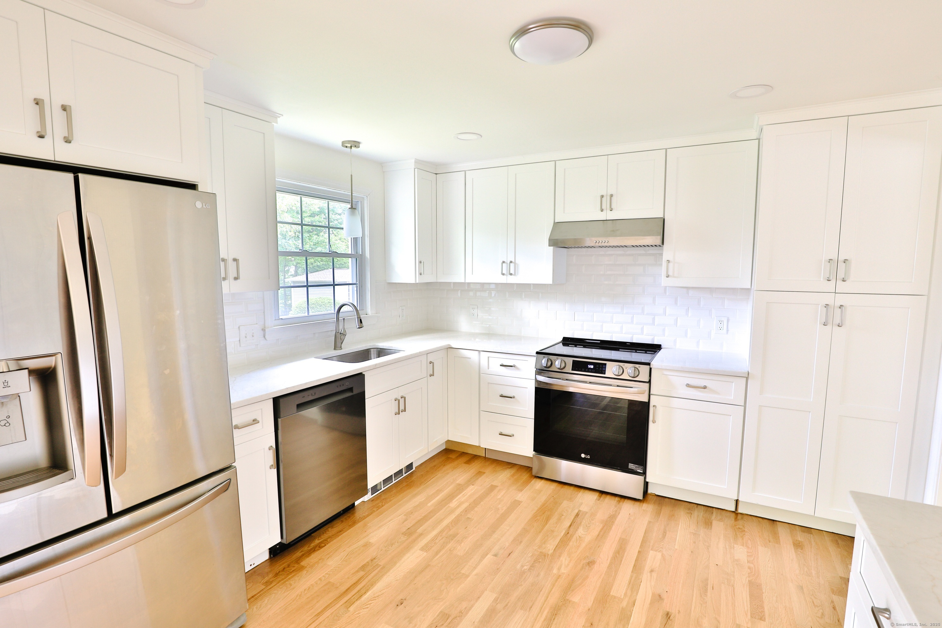792 Cornwall Avenue, Cheshire, Connecticut image 5