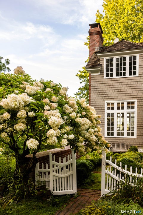 Tiny photo for 11 Ravenrock Road, Roxbury, CT 06783 (MLS # 24207145)