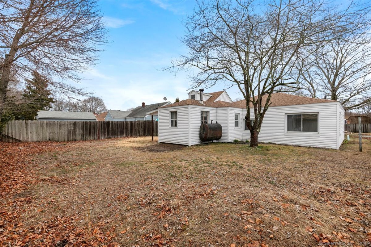 24 Woodlawn Avenue, Waterford, Connecticut image 18