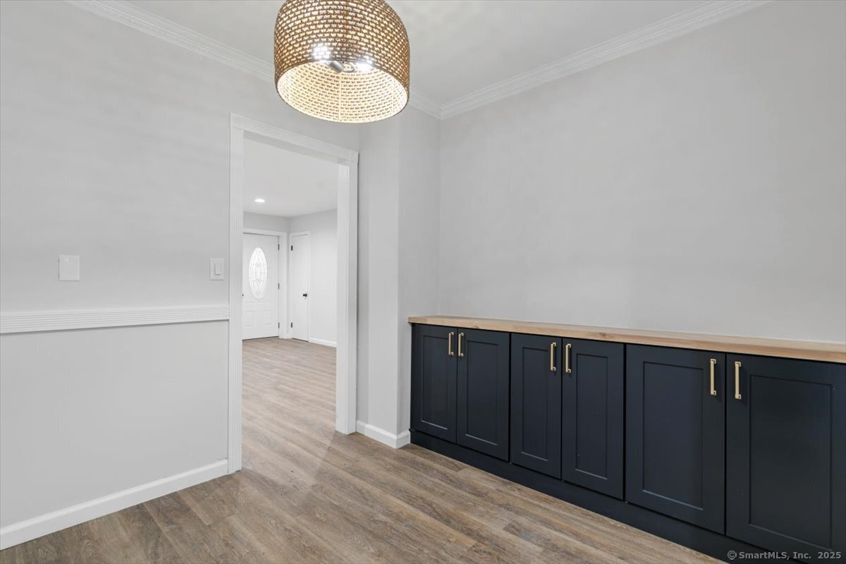 24 Woodlawn Avenue, Waterford, Connecticut image 8