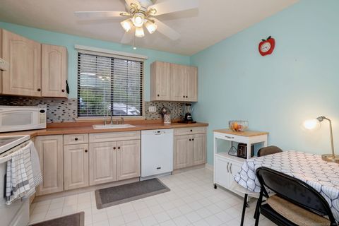 Tiny photo for 1 Pond Hollow Drive #1, Hamden, CT 06518 (MLS # 24132093)
