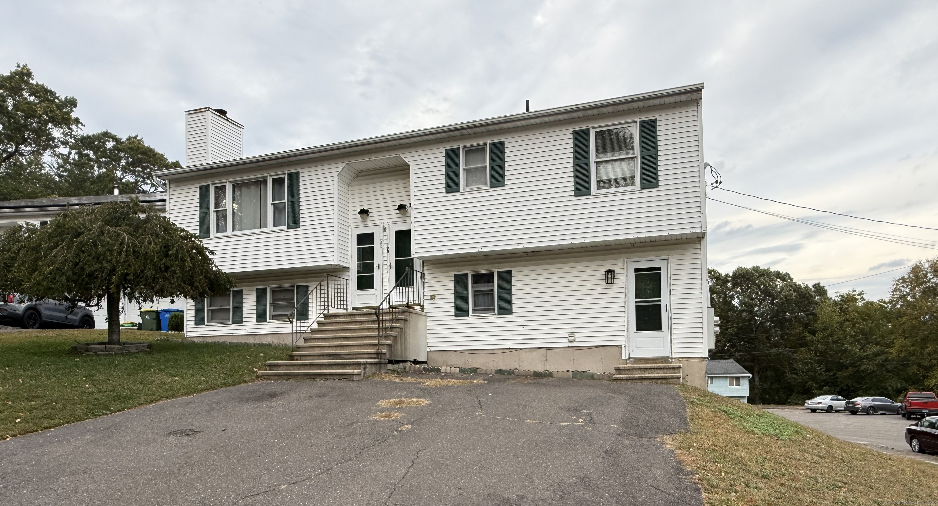 284 Newridge Avenue