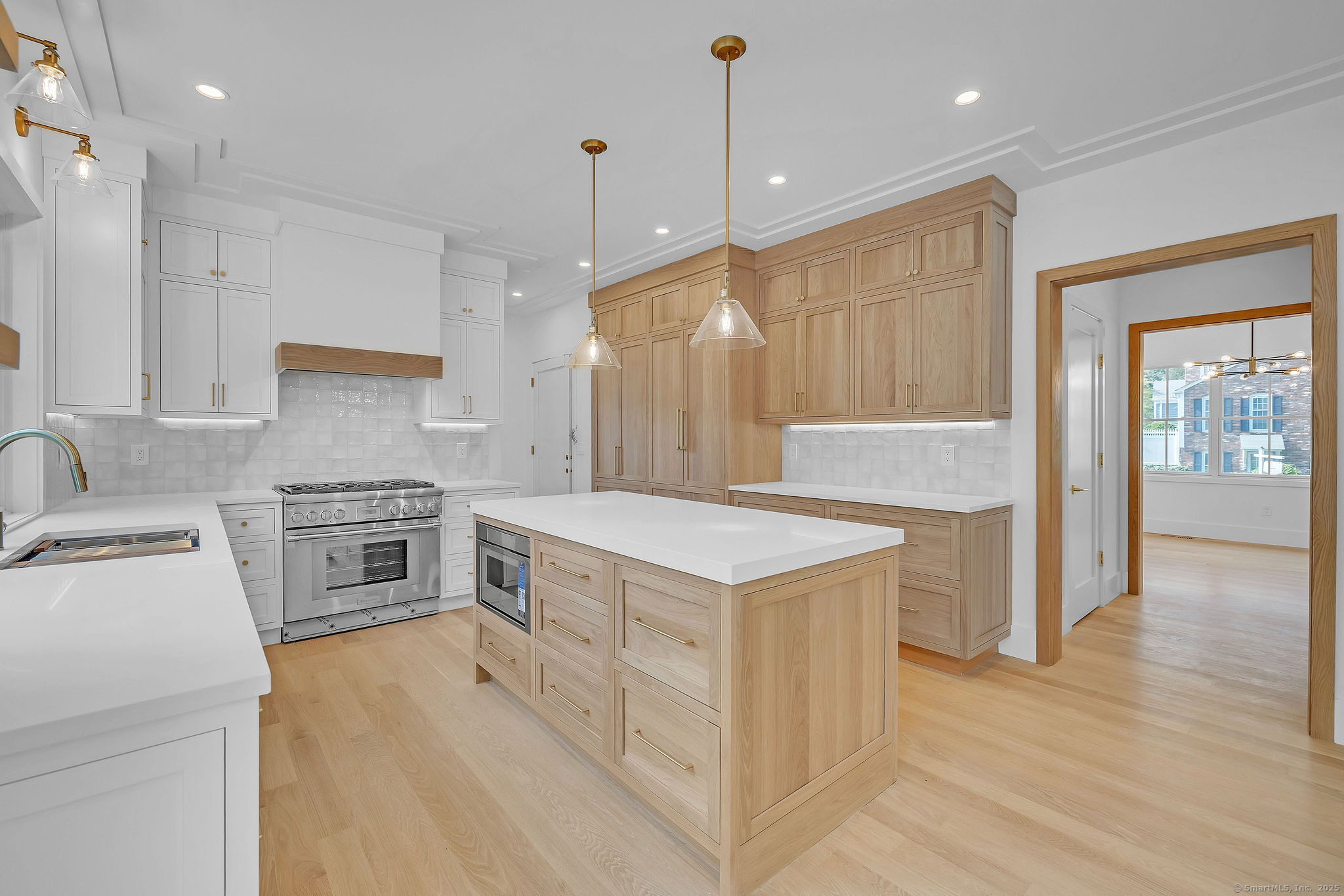 133 East Avenue B
