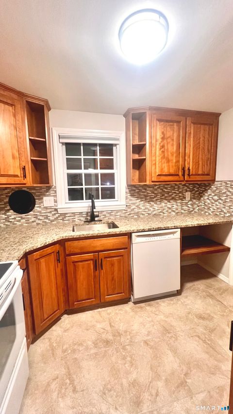 Tiny photo for 17 Brickyard Road #C, Farmington, CT 06032 (MLS # 24147954)