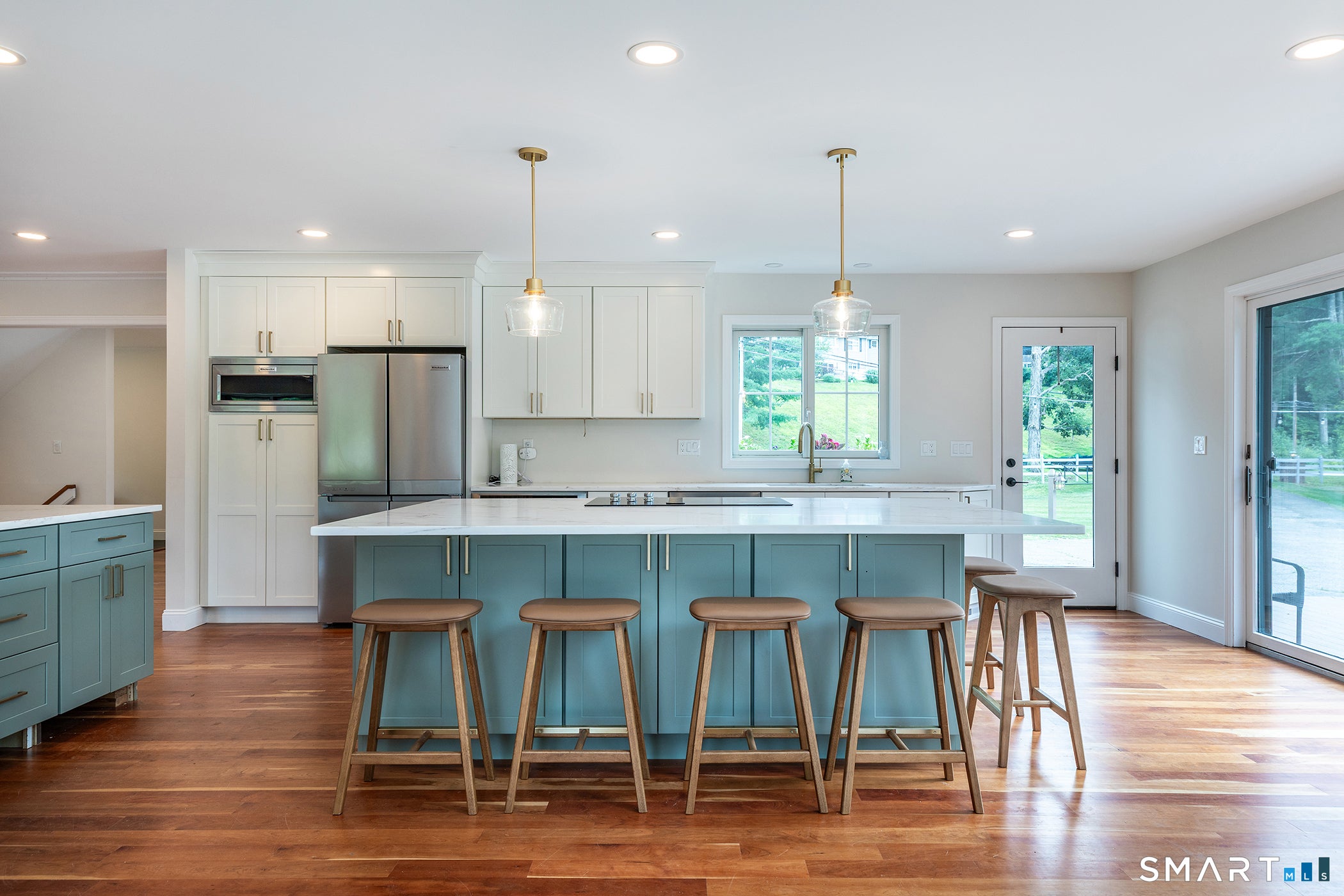 4 Breezy Hill Road
