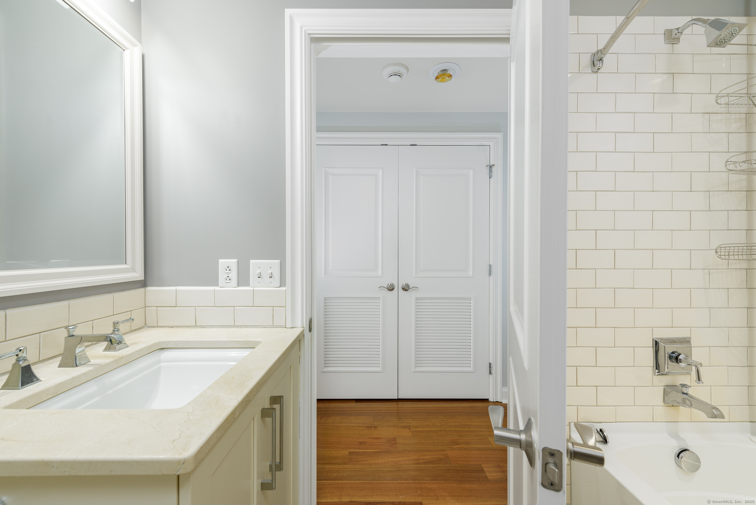 85 Memorial Road #APT 414, West Hartford, Connecticut image 29