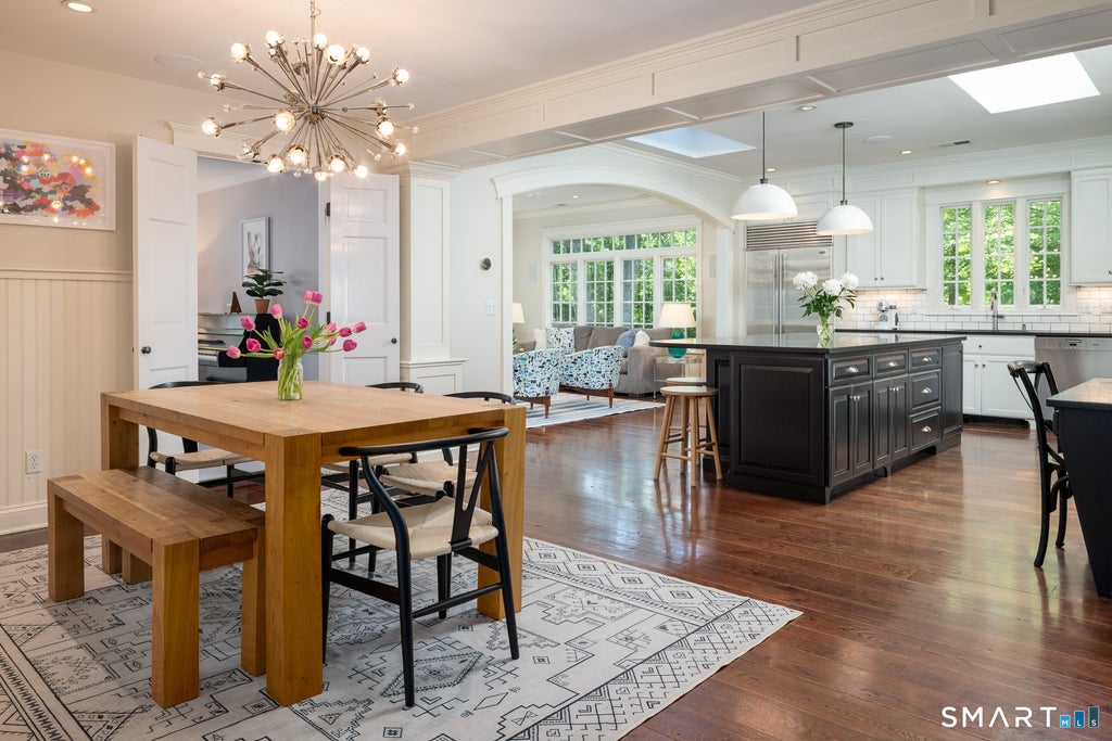 Photo of 293 Old Norwalk Road, New Canaan, CT 06840 (MLS # 24180010)