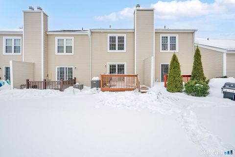 Tiny photo for 5 The Hamlet #APT D, Enfield, CT 06082 (MLS # 24153920)