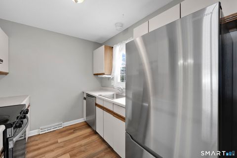 Tiny photo for 5 The Hamlet #APT D, Enfield, CT 06082 (MLS # 24153920)