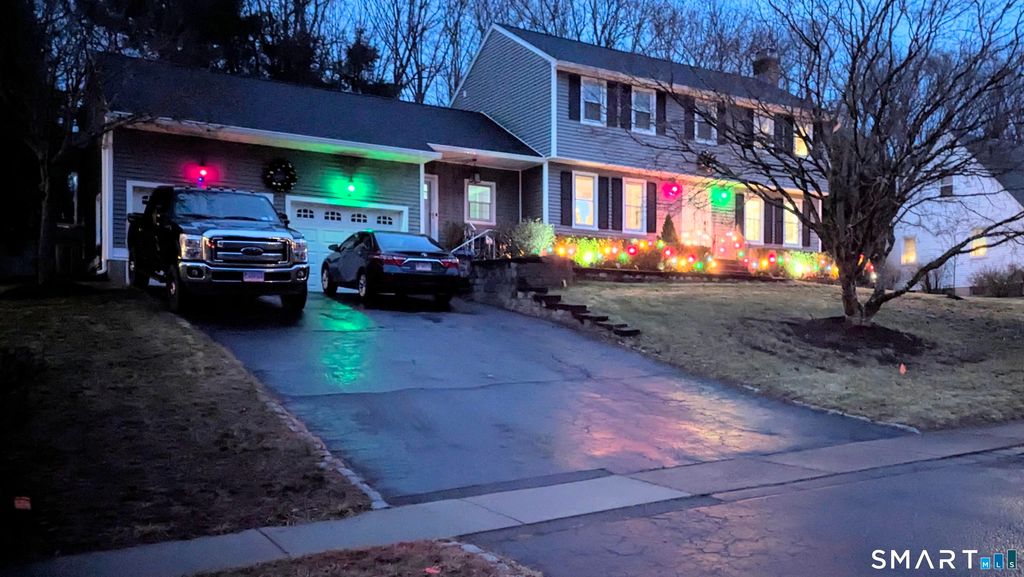 Photo of 142 Stevens Lane, Glastonbury, CT 06033 (MLS # 24145855)