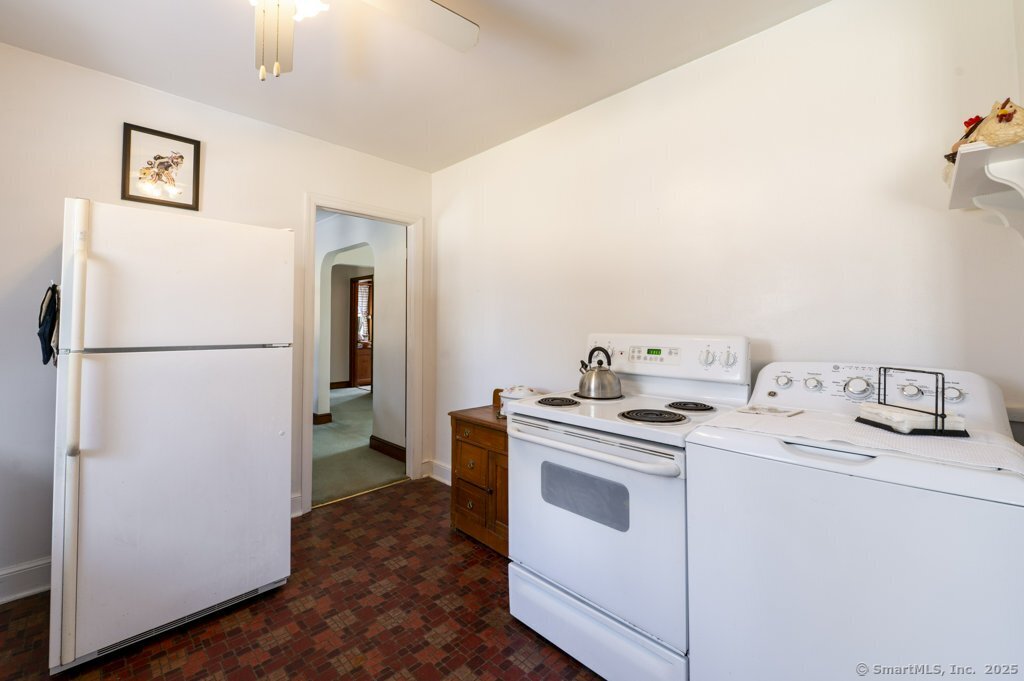 2621 Boston Post Road, Guilford, Connecticut image 9