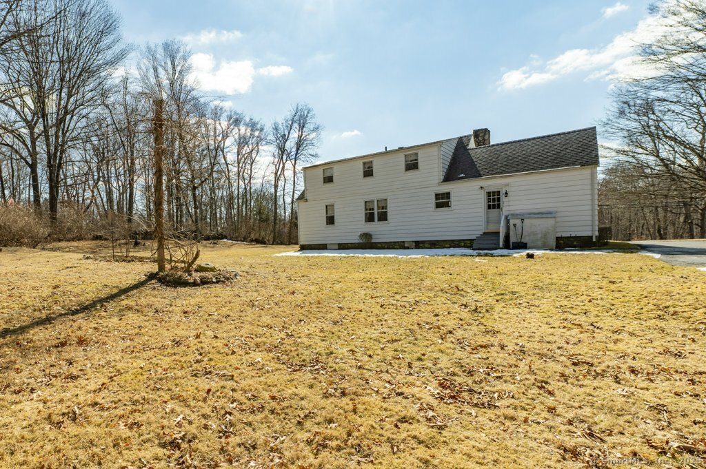 2621 Boston Post Road, Guilford, Connecticut image 2