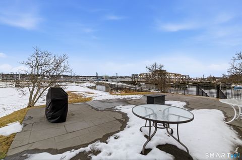 Tiny photo for 400 Bank Street #APT 402, New London, CT 06320 (MLS # 24156383)