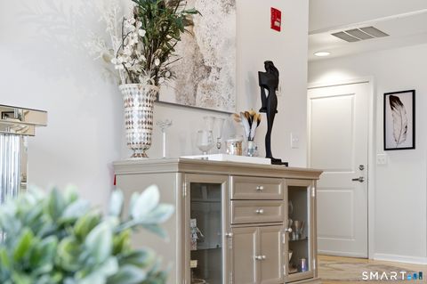 Tiny photo for 400 Bank Street #APT 402, New London, CT 06320 (MLS # 24156383)