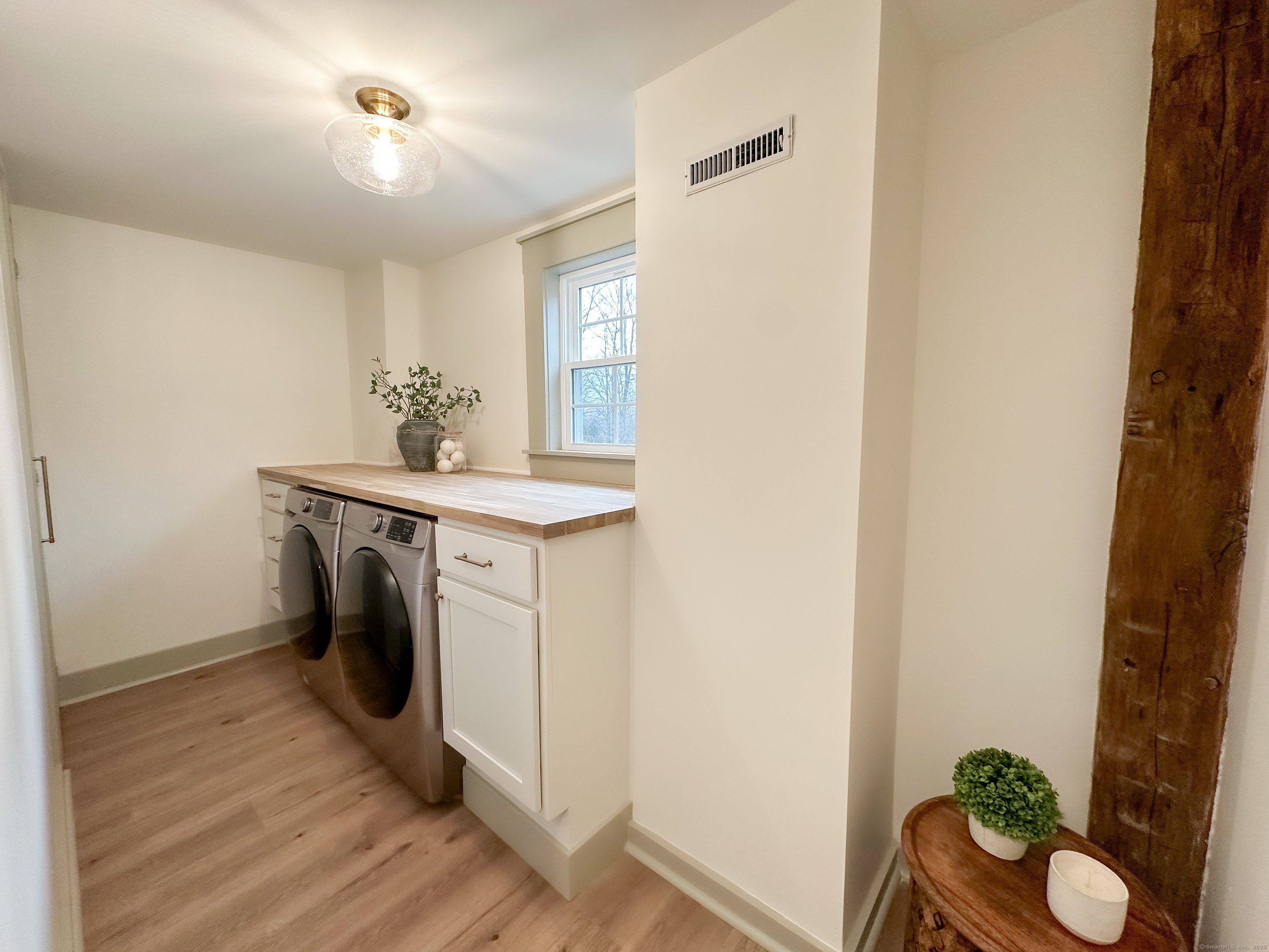 42 Main Street, Ellington, Connecticut image 15