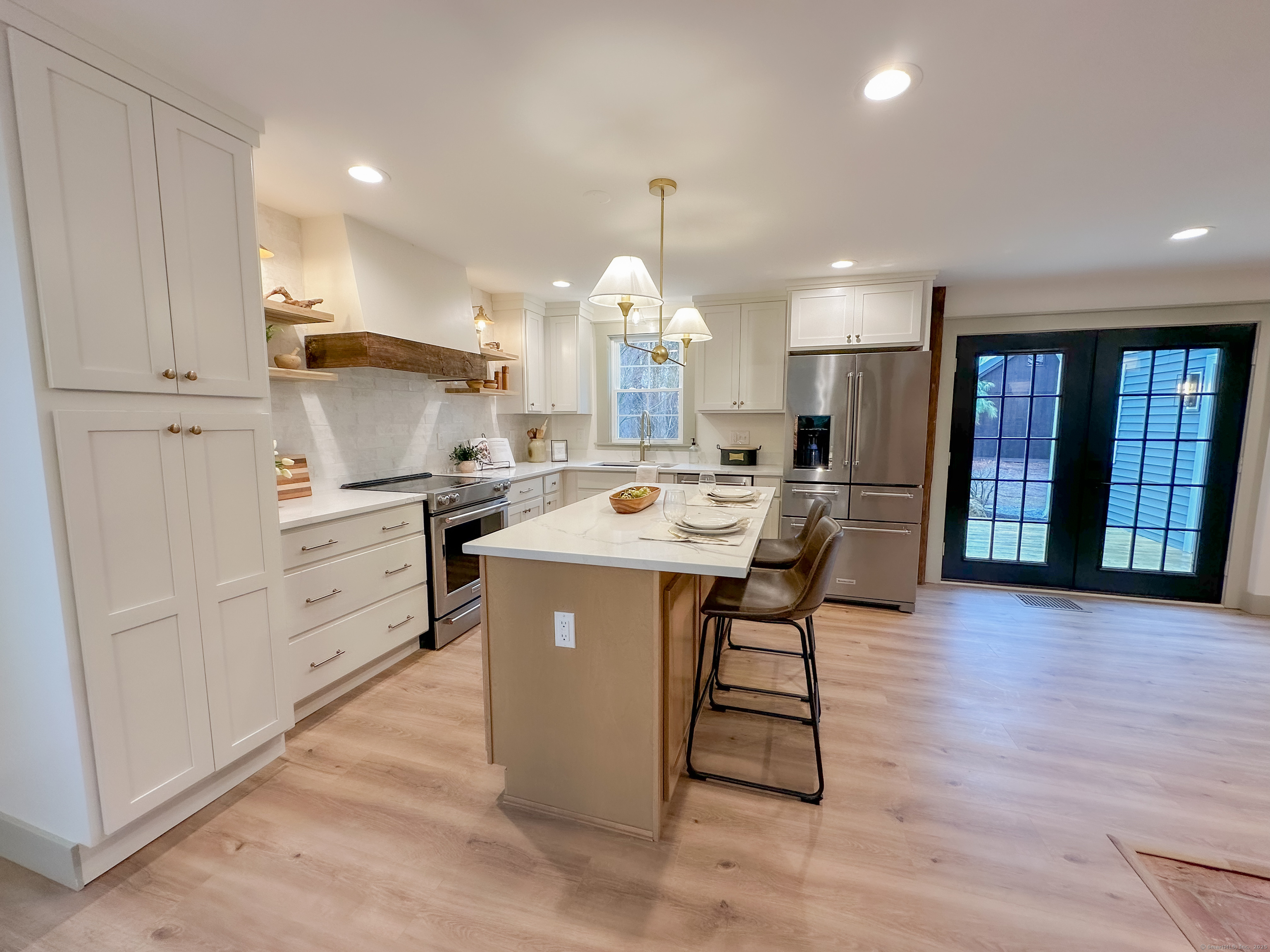 42 Main Street, Ellington, Connecticut image 5