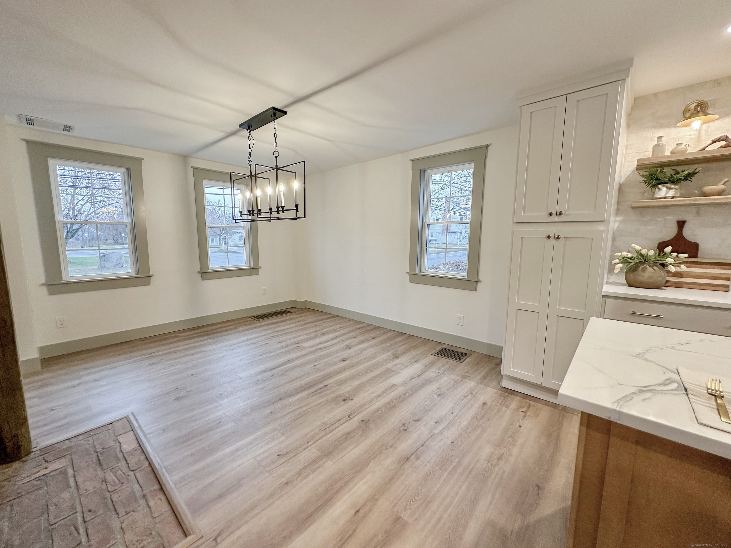 42 Main Street, Ellington, Connecticut image 12