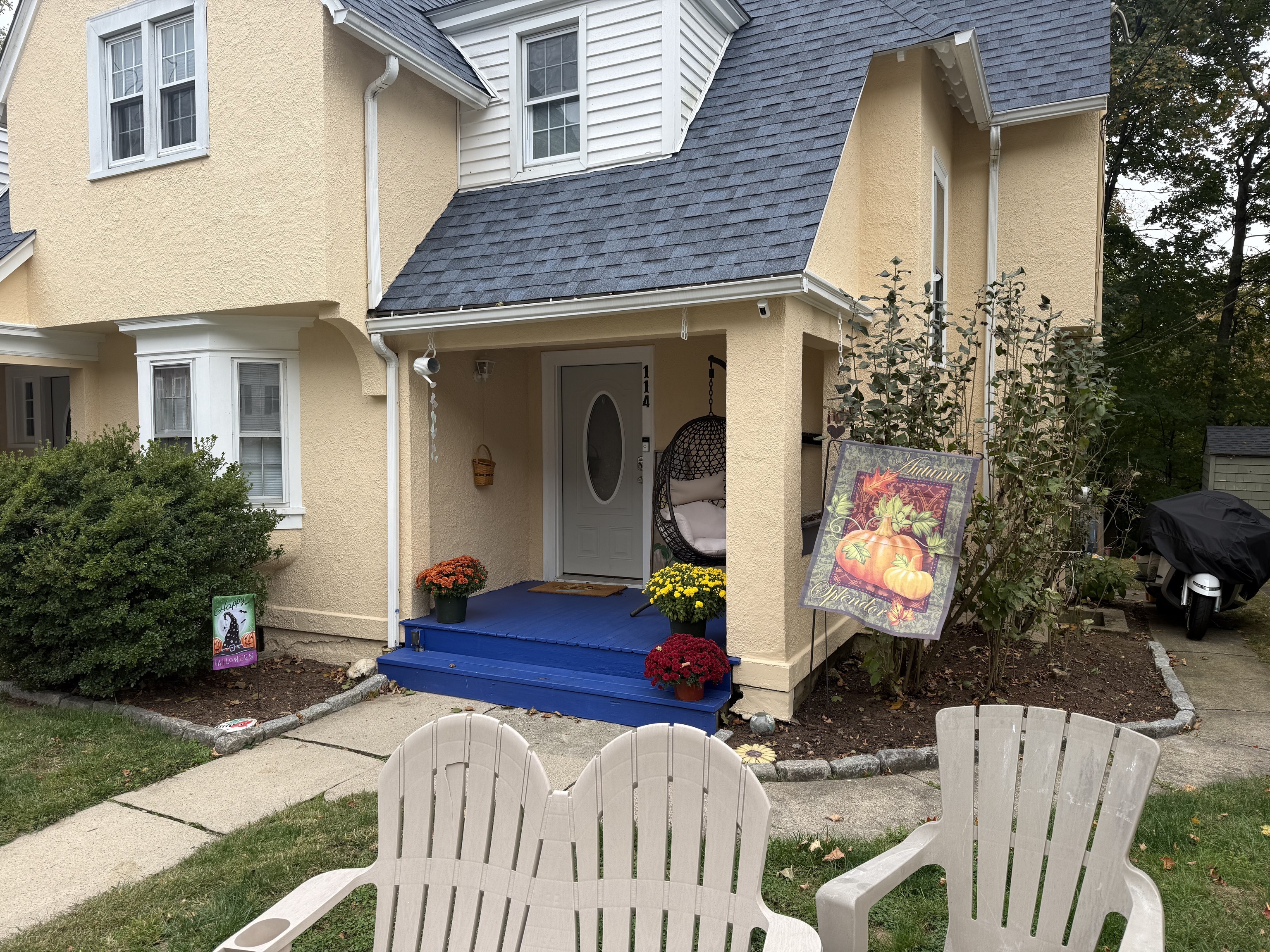 110 Hawthorne Avenue