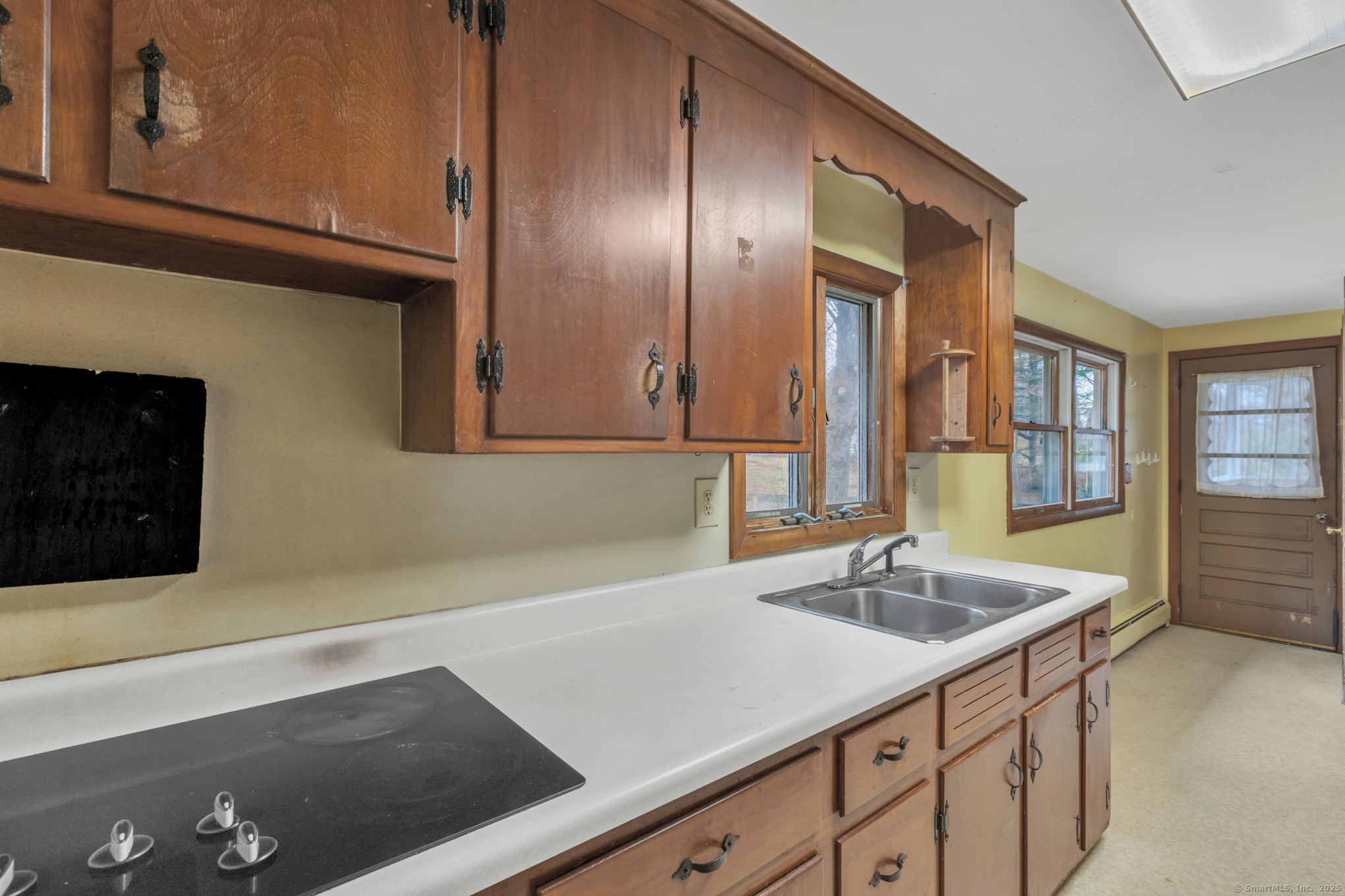 12 Virginia Lane, Tolland, Connecticut image 9