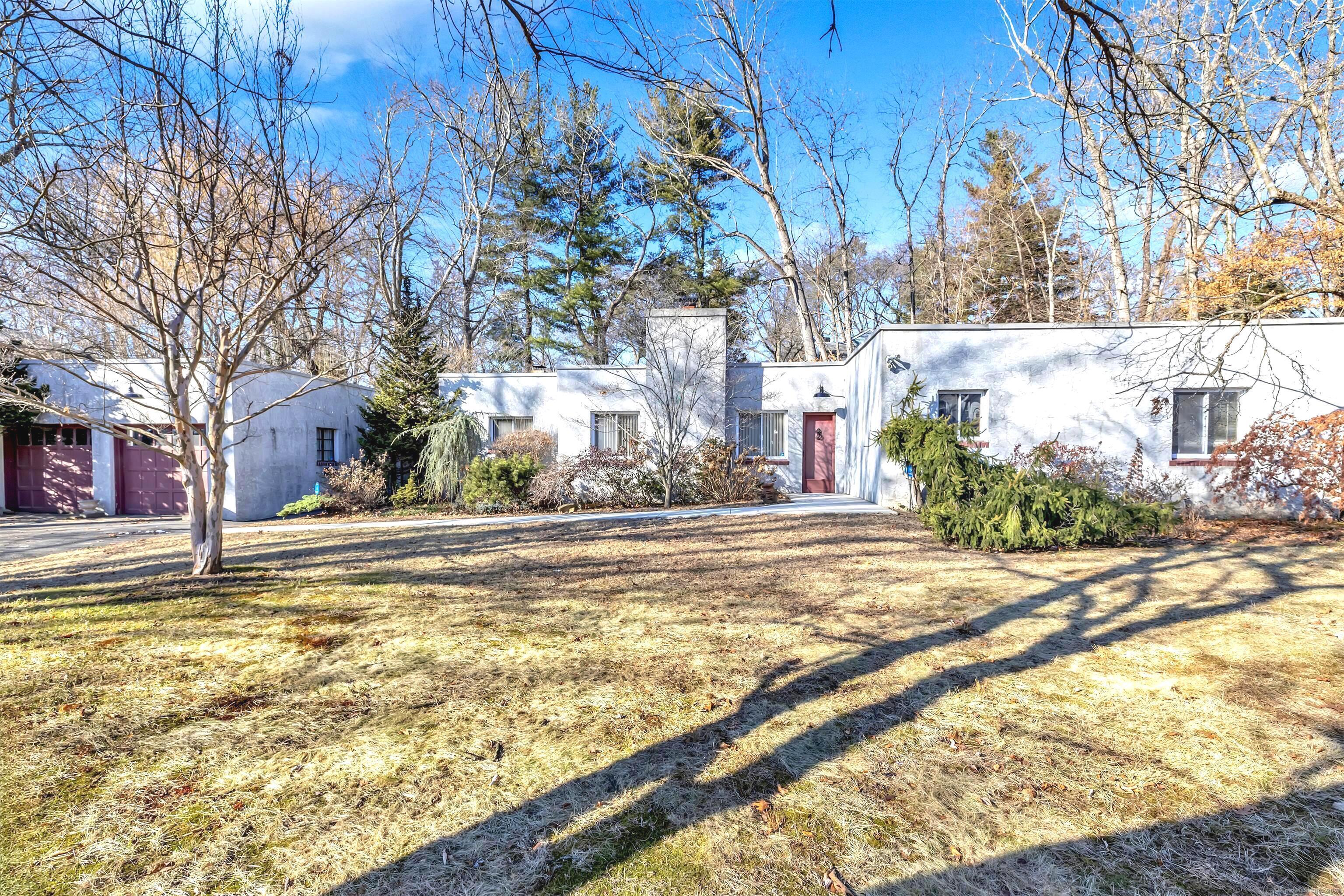 Property for Sale at Edgewood Road, Fairfield, Connecticut - Bedrooms: 4 
Bathrooms: 3 
Rooms: 7  - $715,000