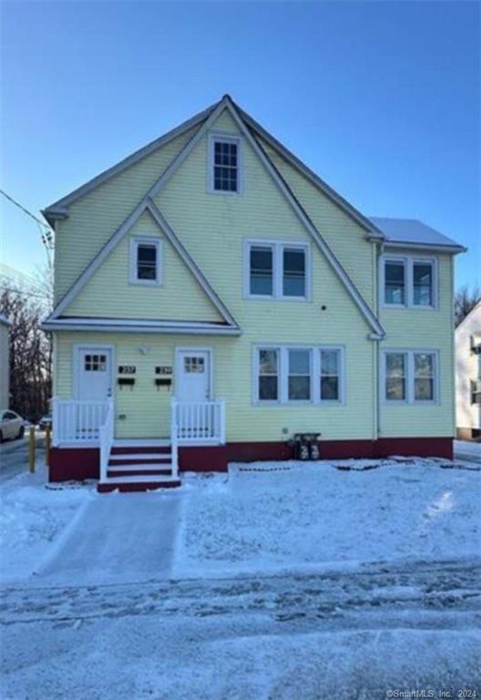 Property for Sale at 237 Flatbush Ave Ave 2, Hartford, Connecticut - Bedrooms: 4 
Bathrooms: 1 
Rooms: 8  - $2,400