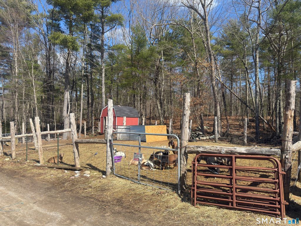 Photo of 523 Danielle Way, Killingly, CT 06241 (MLS # 24161332)