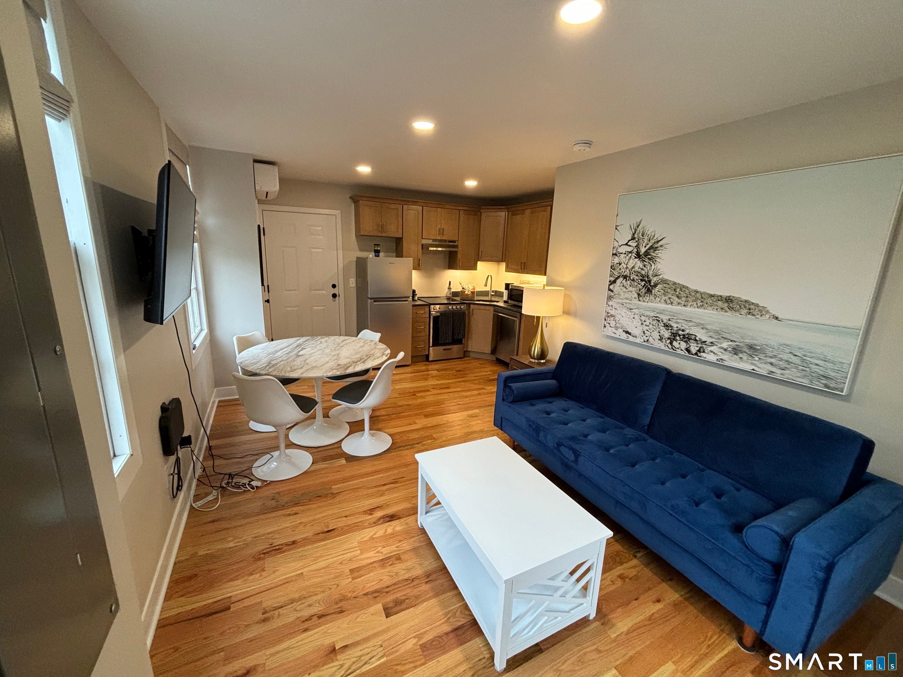 23 Main Street Stephanie Suite