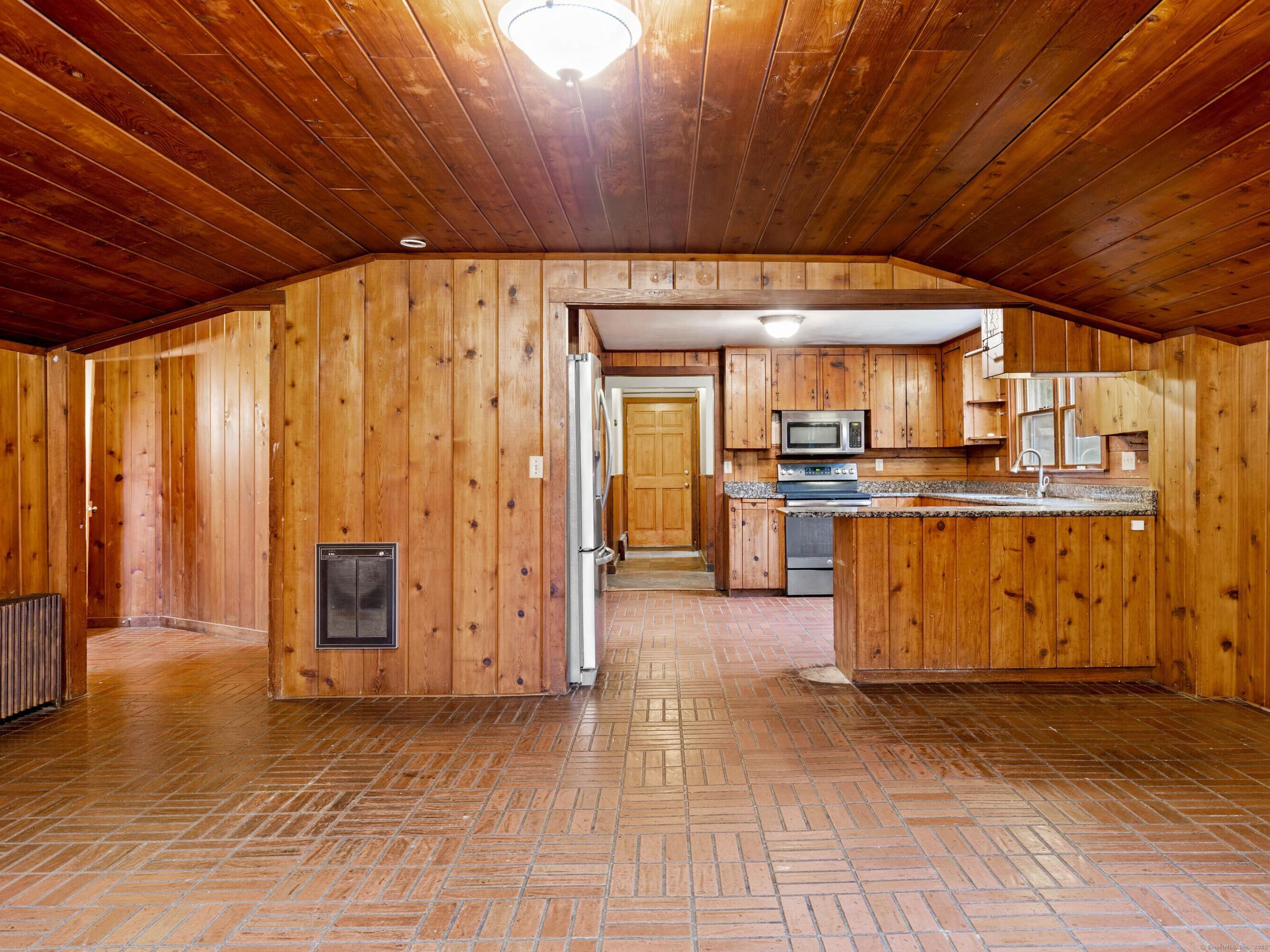 286 Mansfield Road, Ashford, Connecticut image 9