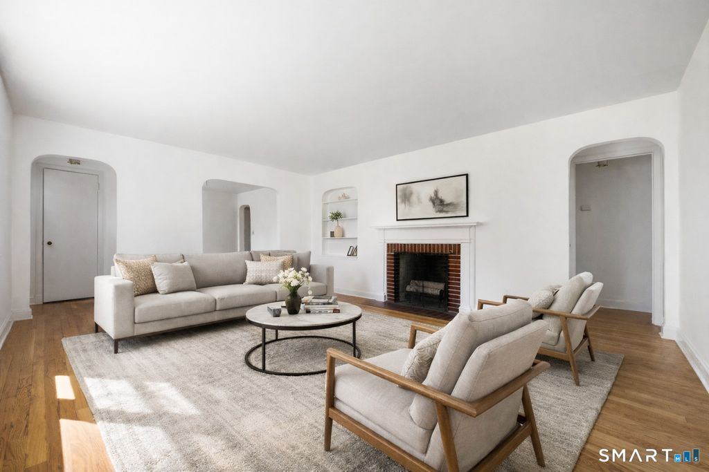 Photo of 19 Glendale Circle, Stamford, CT 06906 (MLS # 24164855)