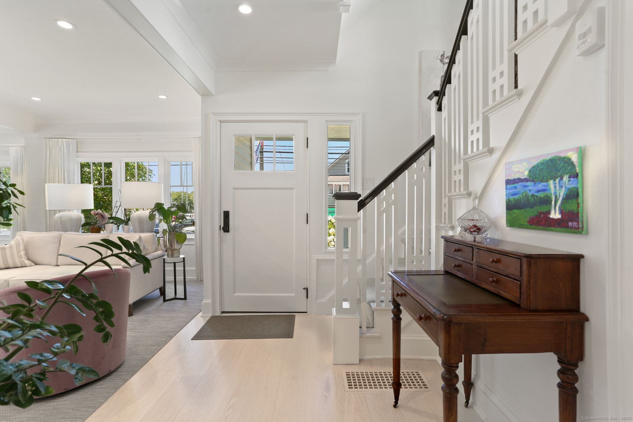 98 Rowayton Avenue