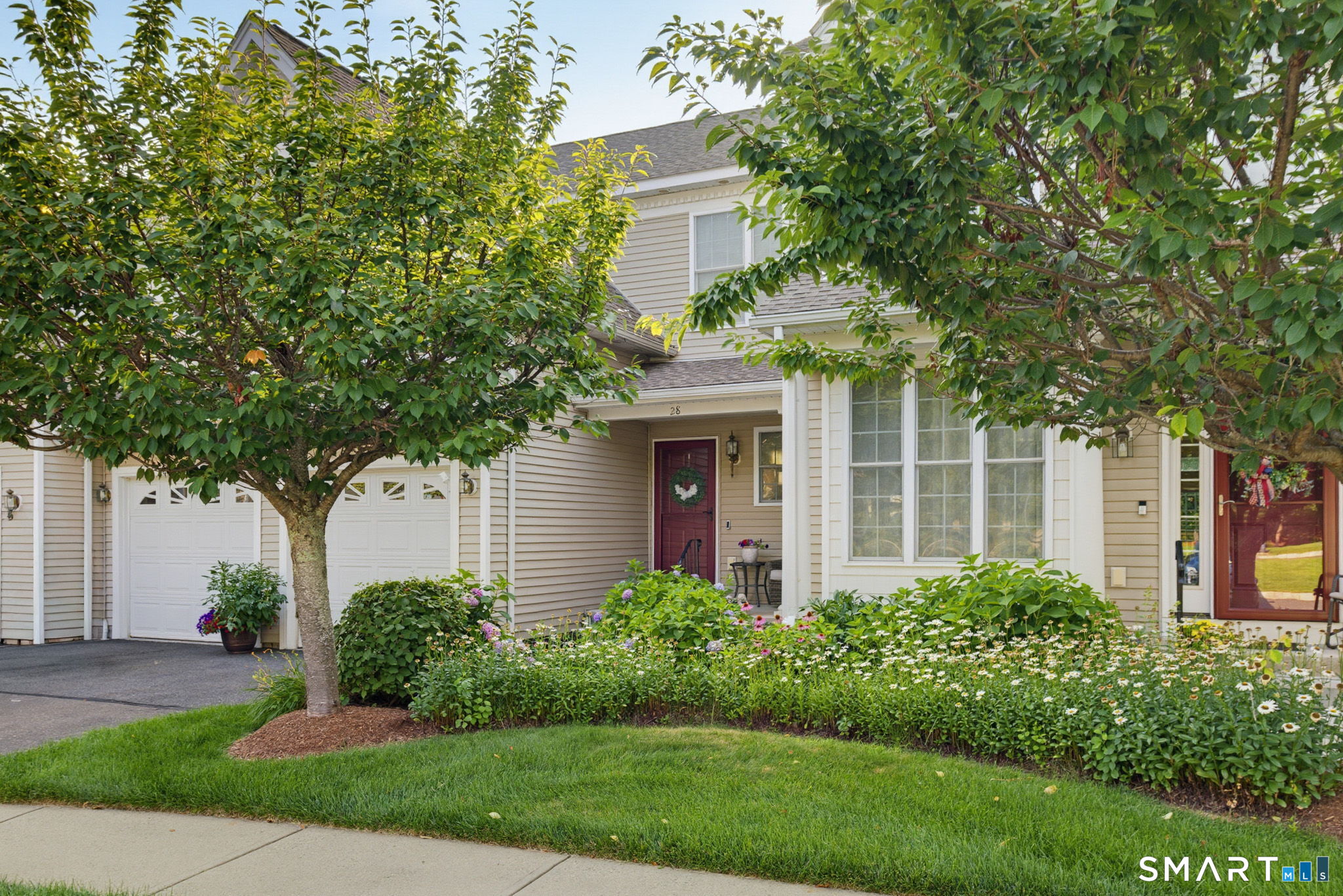 28 Iris Way 28