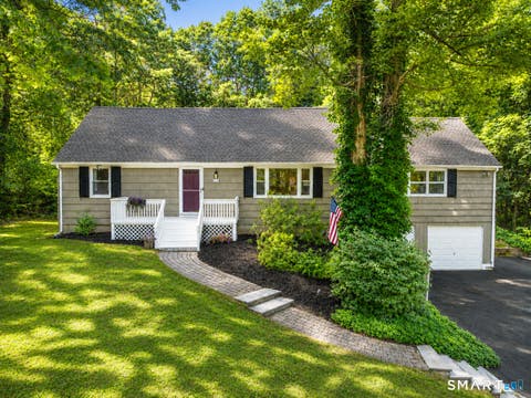 Homes For Sale - 22 Willard Street<br/> Simsbury, CT 06070