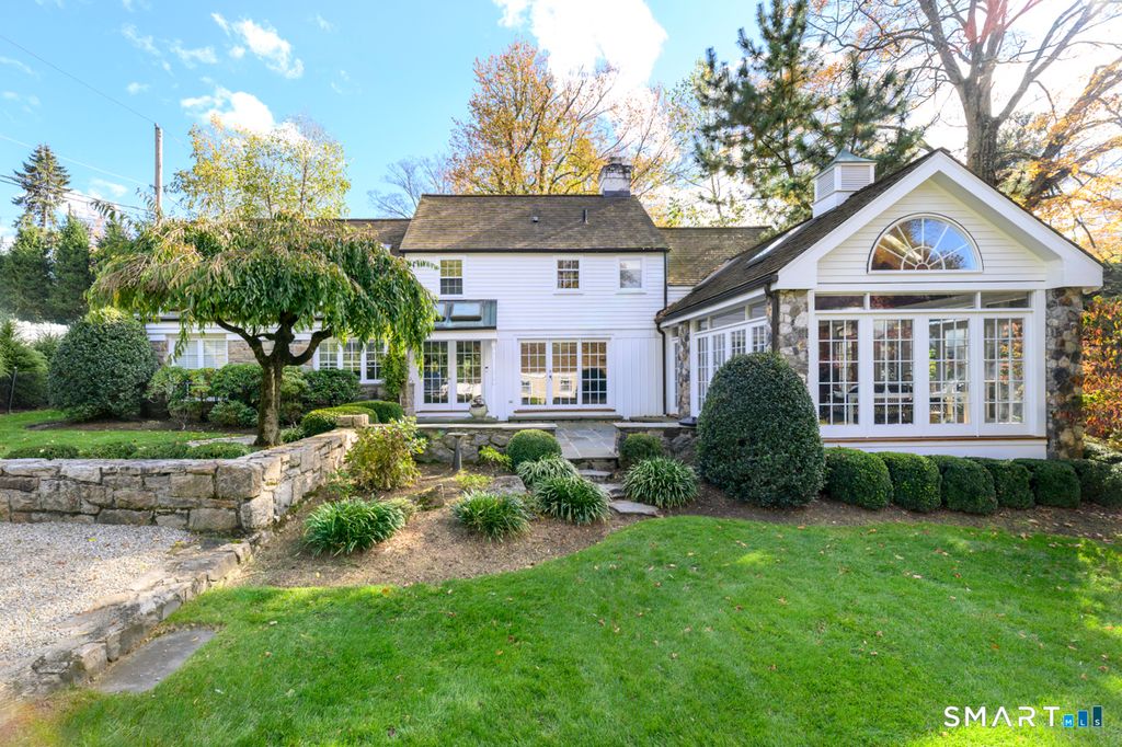 Photo of 1 Westview Lane, Norwalk, CT 06854 (MLS # 24137951)