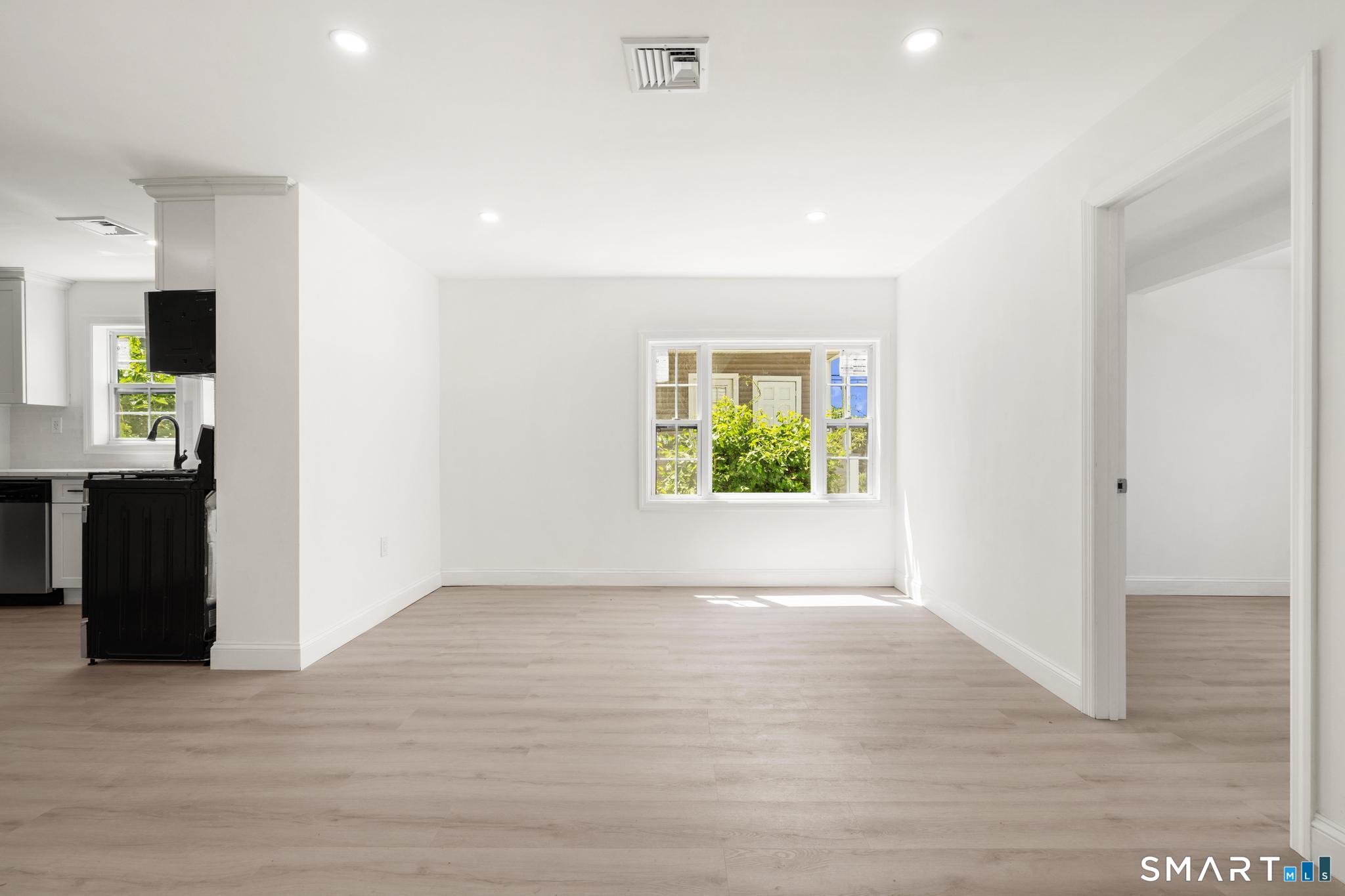 64 Soundview Avenue #2
