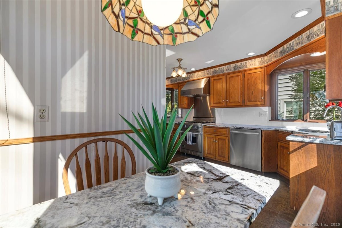 107 Maple Street, Milford, Connecticut image 18